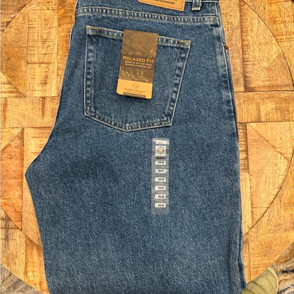 Relaxed Blue Jeans with Worn-In Appeal - Picture 2 of 4